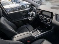 Gebraucht Mercedes GLA180 Progressive 116 PS (85 kW) 2023 Metalliclack mountaingrau SUV