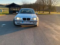 Gebraucht BMW 325 192 PS (141 kW) 2001 Silber Limousine