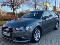 Gebraucht Audi A3 Ambiente 150 PS (110 kW) 2013 Grau Kleinwagen