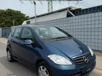 Gebraucht Mercedes A180 109 PS (80 kW) 2011 Blau Kleinwagen