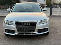 Gebraucht Audi A4 Attraction 179 PS (131 kW) 2009 Eissilber Limousine