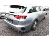 Gebraucht Kia Ceed Sportswagon Vision 140 PS (102 kW) 2019 Lunar silber metallic lunar silber metallic Kombi