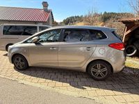 Używany Kia Carens 141 KM (103 kW) 2016 Szary Minivan