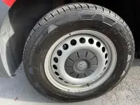 Gebraucht VW Transporter 102 PS (75 kW) 2016 Rot Van