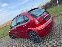 Gebraucht Citroën C3 Exclusive 73 PS (53 kW) 2003 Rot Limousine