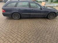 Gebraucht Mercedes E320 Elegance 2003 Blau Kombi