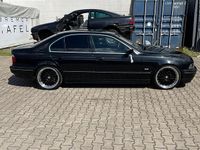 Gebraucht BMW 525 Basis 192 PS (141 kW) 2002 Schwarz Limousine