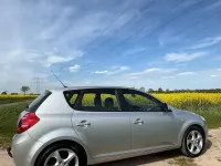 Gebraucht Kia Ceed 143 PS (105 kW) 2009 Silber Kleinwagen