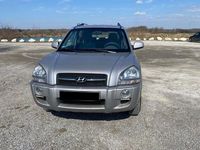 Gebraucht Hyundai Tucson 141 PS (103 kW) 2004 Silber SUV