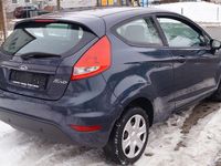 Gebraucht Ford Fiesta Champions Edition 82 PS (60 kW) 2012 Grau Limousine