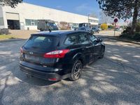 Gebraucht Ford Focus 125 PS (91 kW) 2014 Schwarz Kombi