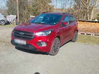 Gebraucht Ford Kuga ST-Line 150 PS (110 kW) 2018 Grün SUV