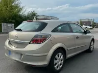 Gebraucht Opel Astra GTC 90 PS (66 kW) 2006 Silber Limousine