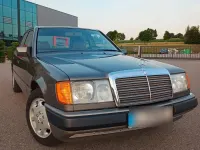 Gebraucht Mercedes 300 110 PS (80 kW) 1991 Grau Limousine