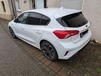 Gebraucht Ford Focus ST-Line 125 PS (91 kW) 2019 Weiß Limousine