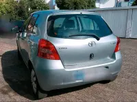 Gebraucht Toyota Yaris 87 PS (63 kW) 2008 Silber Kleinwagen