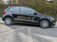 Używany VW Polo Trendline 60 KM (44 kW) 2016 Czarny Sedan/Limuzyna