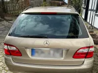 Gebraucht Mercedes E200 Classic 163 PS (119 kW) 2003 Gold Kombi