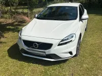 Gebraucht Volvo V40 R-Design 122 PS (89 kW) 2018 Weiß Limousine