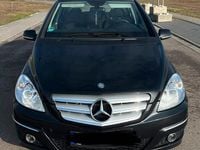 Gebraucht Mercedes B200 135 PS (99 kW) 2010 Schwarz Van / Kleinbus