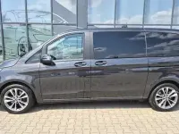 Gebraucht Mercedes V250 Style 190 PS (139 kW) 2024 Grau Van / Kleinbus