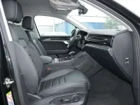 Gebraucht VW Touareg Basis 231 PS (169 kW) 2025 Grenadillschwarz metallic SUV
