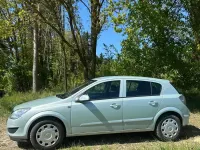 Usata Opel Astra 115 CV (84 kW) 2009 Argento Coupé