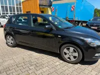 Gebraucht Kia Ceed Vision 90 PS (66 kW) 2011 Schwarz Kleinwagen