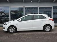 Gebraucht Hyundai i30 Classic 101 PS (74 kW) 2015 Weiß Limousine