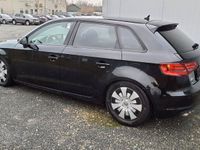 gebraucht Audi A3 Sportback attraction S-tronic