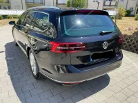 Gebraucht VW Passat Highline 150 PS (110 kW) 2017 Schwarz Kombi
