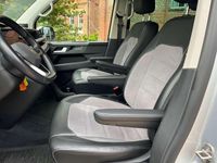 Second-hand VW Multivan Generation Six 150 CP (110 kW) 2021 Argintiu Monovolum