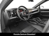 Gebraucht Porsche Cayenne 470 PS (345 kW) 2025 Dolomitsilbermetallic SUV