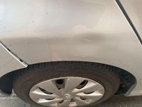 Gebraucht Toyota Aygo 68 PS (50 kW) 2012 Silber Kleinwagen