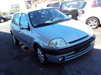 Gebraucht Renault Clio II 97 PS (71 kW) 2001 Silber Kleinwagen