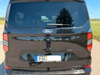 Gebraucht Ford Tourneo Titanium 150 PS (110 kW) 2024 Schwarz Van / Kleinbus