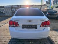 Gebraucht Chevrolet Cruze LT 163 PS (119 kW) 2012 Weiß Limousine