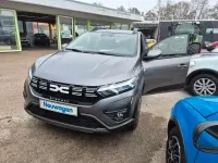 Neu Dacia Sandero Stepway 91 PS (66 kW) 2025 Grau Limousine