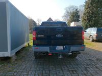 Second-hand Ford V8 301 CP (221 kW) 2004 Negru SUV