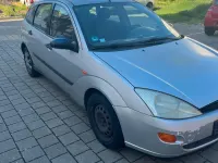 Brugt Ford Focus 100 HK (73 kW) 2000 Sølv Sedan