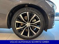 Gebraucht Volvo XC60 Plus 250 PS (183 kW) 2025 Platinum grey / metallic (metallic) SUV