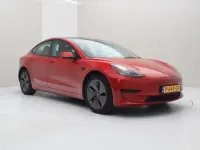 Gebraucht Tesla Model 3 Standard Range 225 kW (306 PS) 2022 Rot Limousine