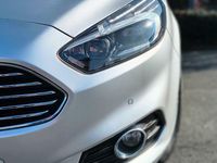 Gebraucht Ford S-MAX Titanium 179 PS (131 kW) 2016 Silber Van / Kleinbus