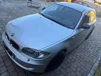 Gebraucht BMW 118 143 PS (105 kW) 2010 Silber Kleinwagen