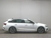 Gebraucht Skoda Octavia RS 200 PS (147 kW) 2023 Weiss Kombi
