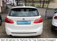 Gebraucht BMW 225 Active Tourer Sport Line 224 PS (164 kW) 2019 Weiß Van / Kleinbus