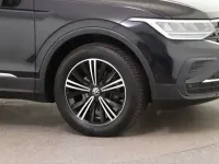 Gebraucht VW Tiguan Active 150 PS (110 kW) 2022 Schwarz SUV