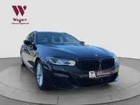 Gebraucht BMW 520 M Sport 190 PS (139 kW) 2023 Schwarz Limousine