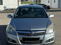 Gebraucht Opel Astra 116 PS (85 kW) 2008 Blau Limousine