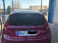 Gebraucht Ford Fiesta Ambiente 82 PS (60 kW) 2009 Rot Kleinwagen